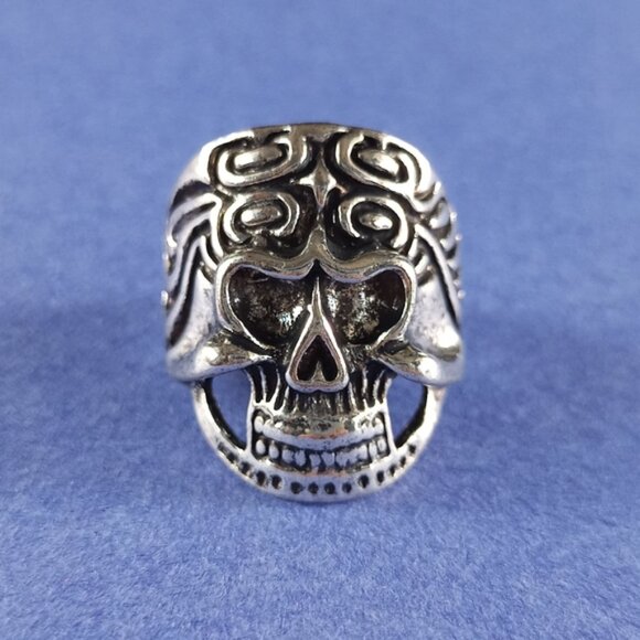 💀 Gothic Big Skull Heavy Metal Ring (Size 10.5) - Picture 2 of 4